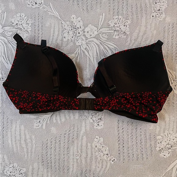 Victoria secrets push-up bra black red hearts - Picture 2 of 4